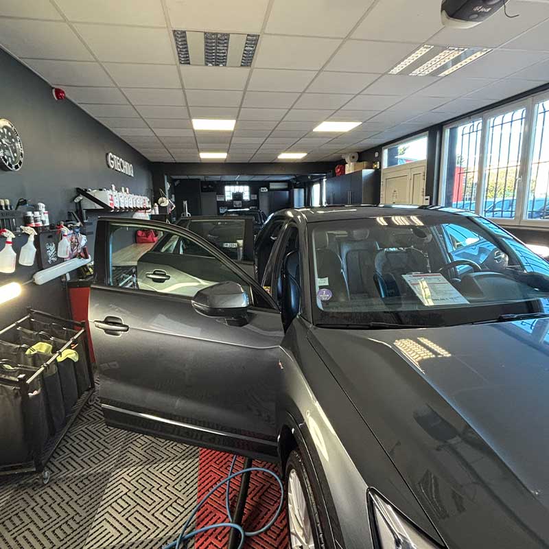 Nettoyage automobile chez un professionnel garage indépendant à Bordeaux