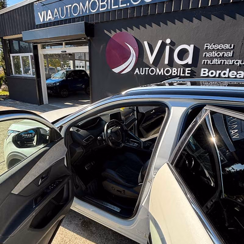 Nettoyage automobile pour professionnels dans une concession à Bordeaux