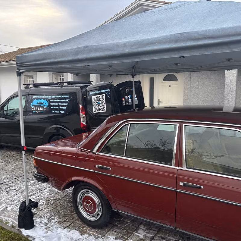 Detailing d'une mercedes de collection à Bordeaux