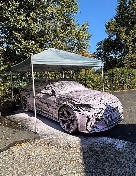 Nettoyage voiture sportive Audi RS6 à Bordeaux