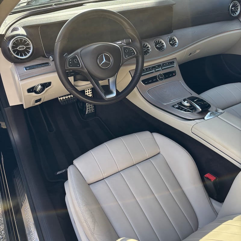 Nettoyage complet interieur avant retour de leasing pour une mercedes à Bordeaux